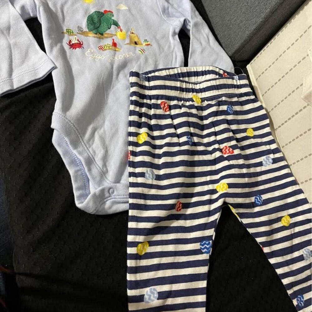 Old Navy 6-12 months turtle beach eggs-plorer two piece outfit